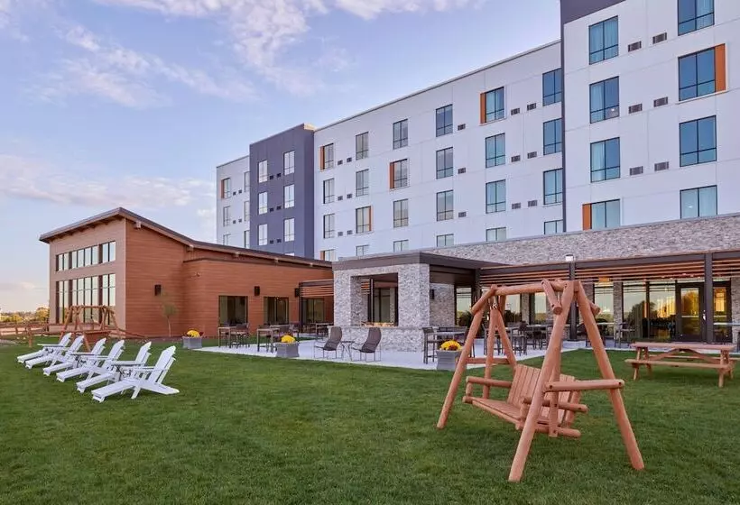 ホテル Courtyard By Marriott Petoskey At Victories Square