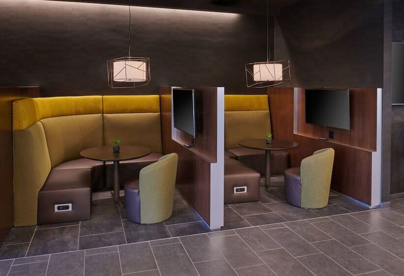 酒店 Courtyard By Marriott Petoskey At Victories Square