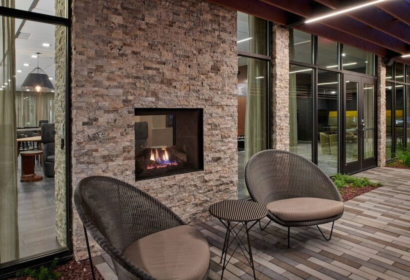 酒店 Courtyard By Marriott Petoskey At Victories Square