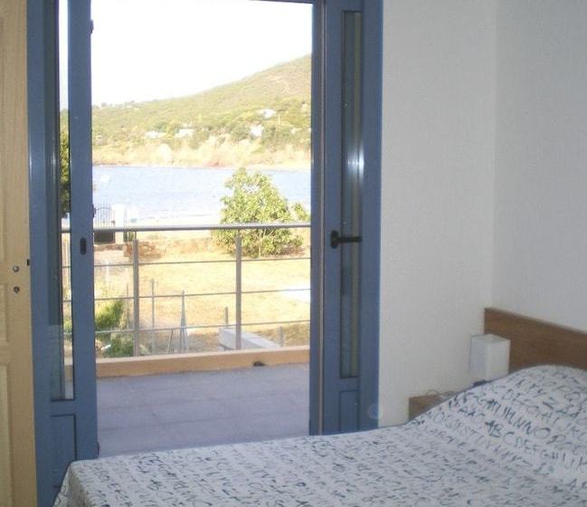 ホテル La Vigne Chambres Sur La Plage