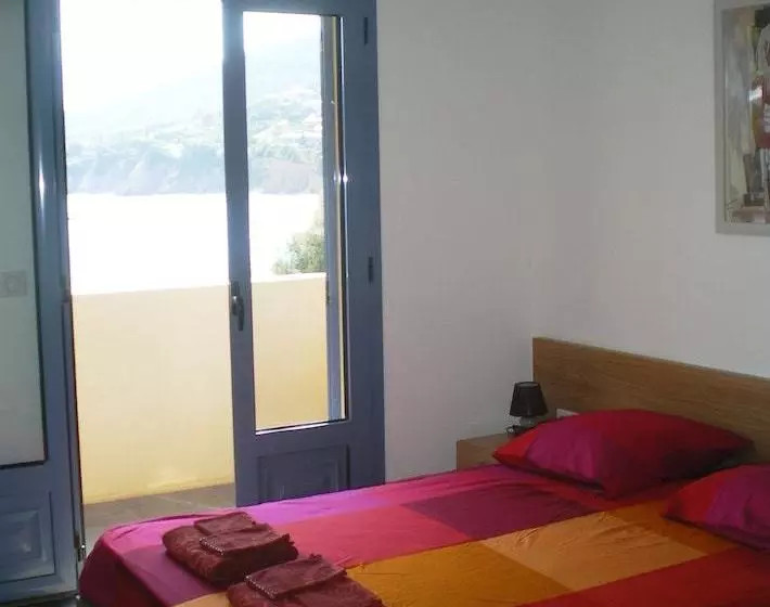 Hotelli La Vigne  Chambres Sur La Plage