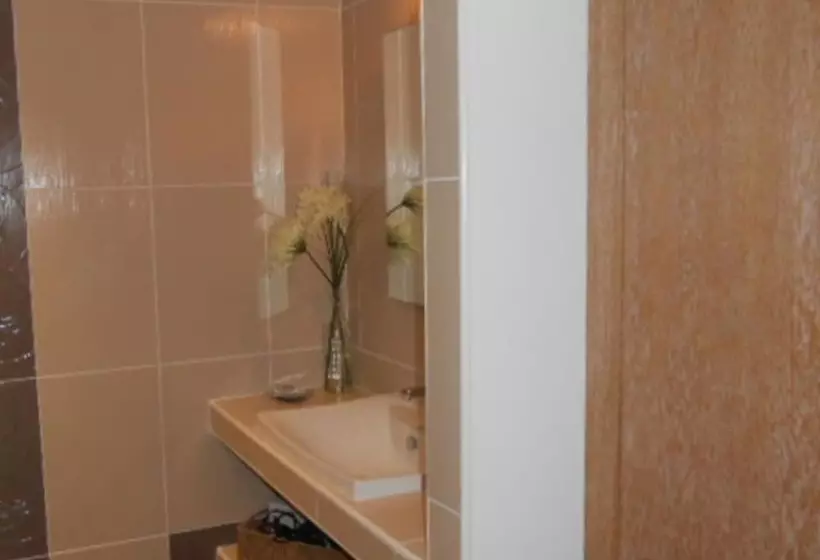 Hotelli La Vigne  Chambres Sur La Plage