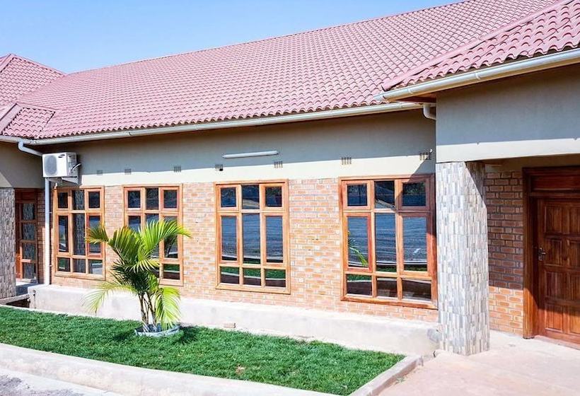 호텔 Njele Country Park