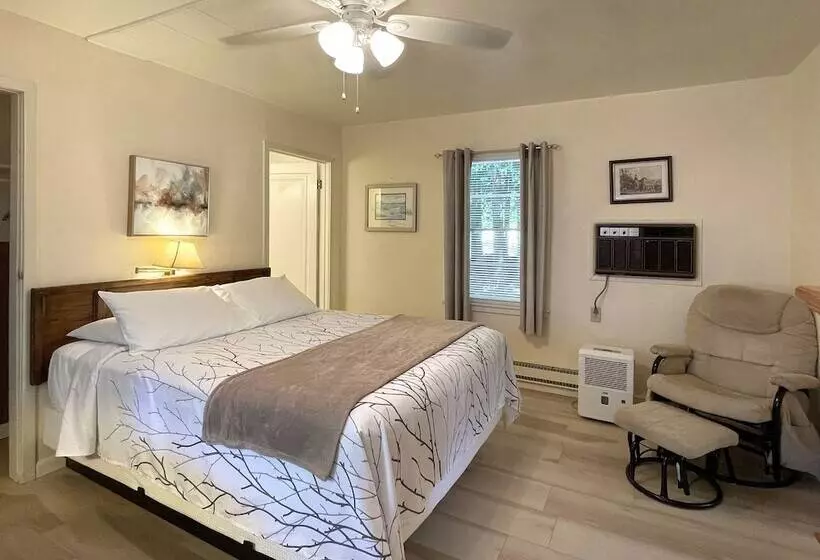 Hotelli Peninsula Park View Resort