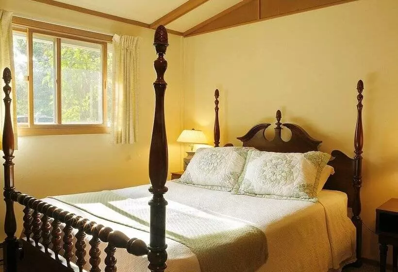 Hotelli Peninsula Park View Resort