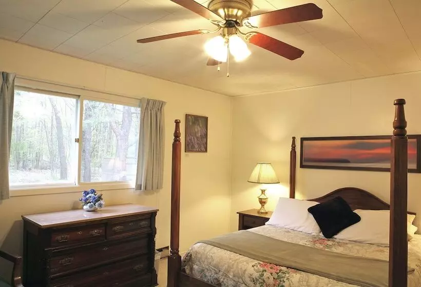 Hotelli Peninsula Park View Resort