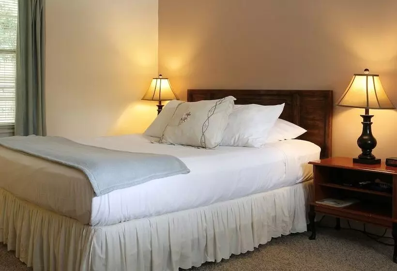 Hotelli Peninsula Park View Resort