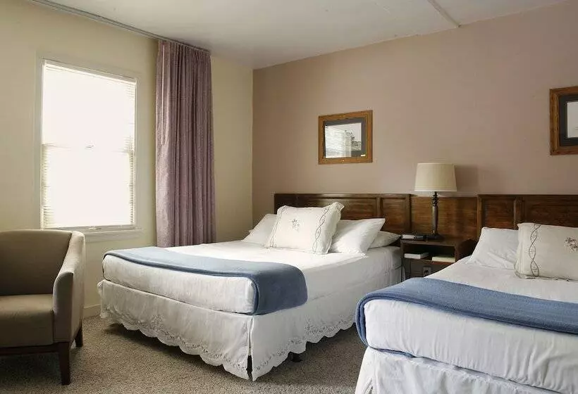Hotelli Peninsula Park View Resort