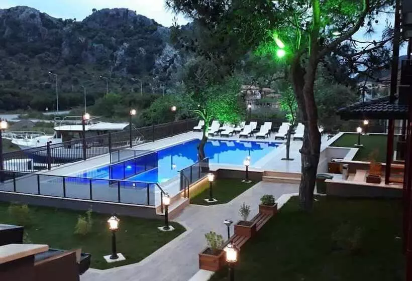 Hotelli The Sarigerme Inn