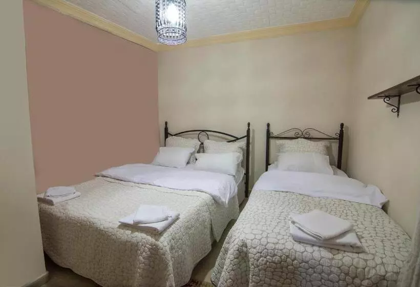 Kamelya Cave Hostel
