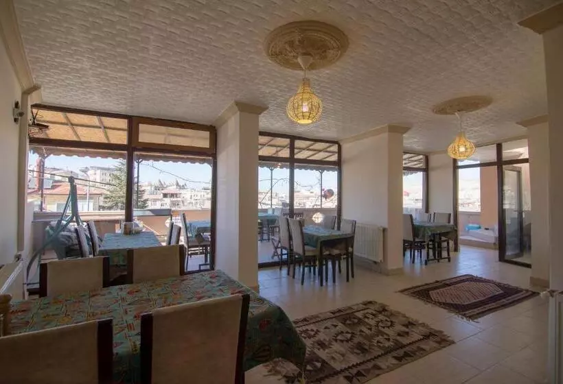 Kamelya Cave Hostel