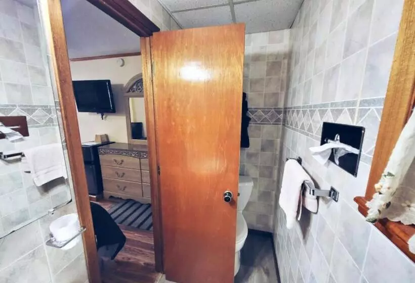 مُتل Cedar Wood Inn