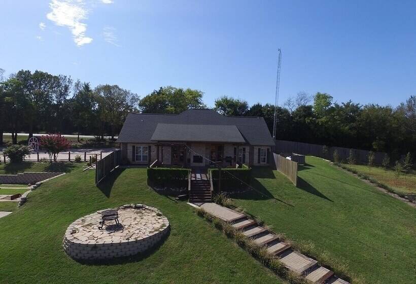 The Silver Spur Resort   Campsite