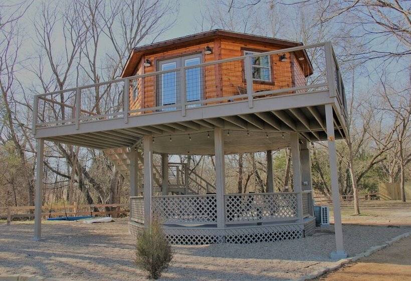 The Silver Spur Resort   Campsite