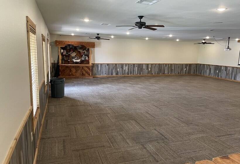 The Silver Spur Resort   Campsite