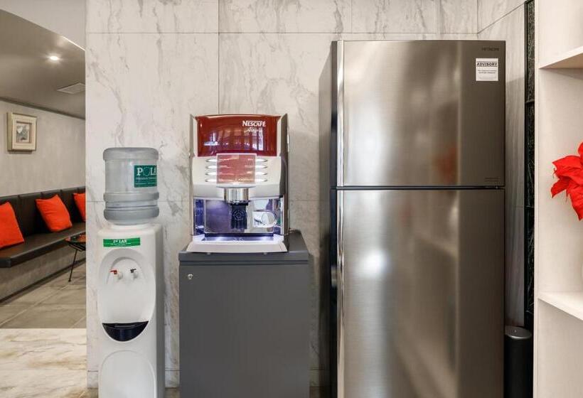 هاستل Circular House