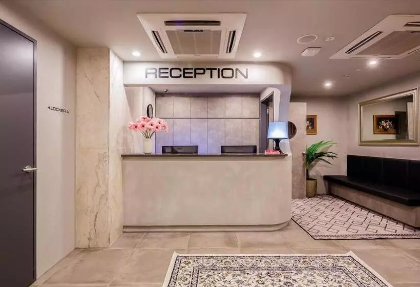 هاستل Circular House