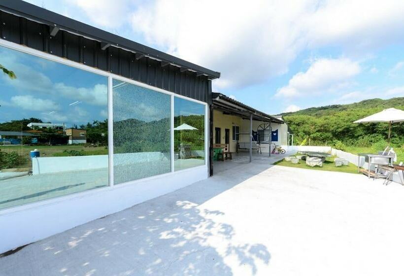 تختخواب و صبحانه Kenting Love 121