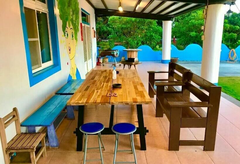 تختخواب و صبحانه Kenting Love 121