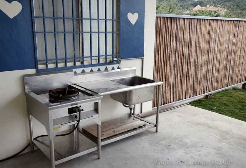 تختخواب و صبحانه Kenting Love 121