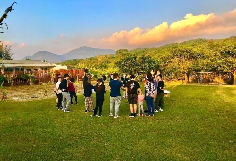 تختخواب و صبحانه Kenting Love 121