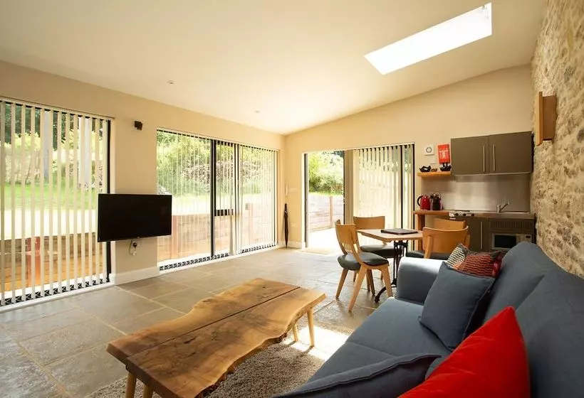 Aamiaismajoitus (B&B) On The Brook