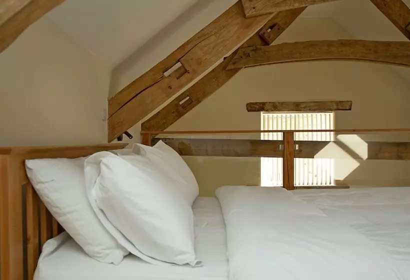 Aamiaismajoitus (B&B) On The Brook