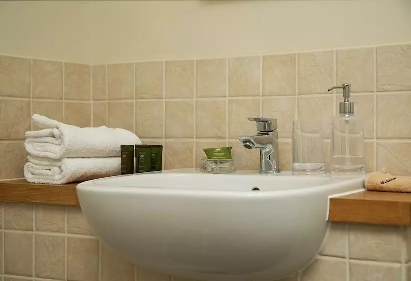 Aamiaismajoitus (B&B) On The Brook