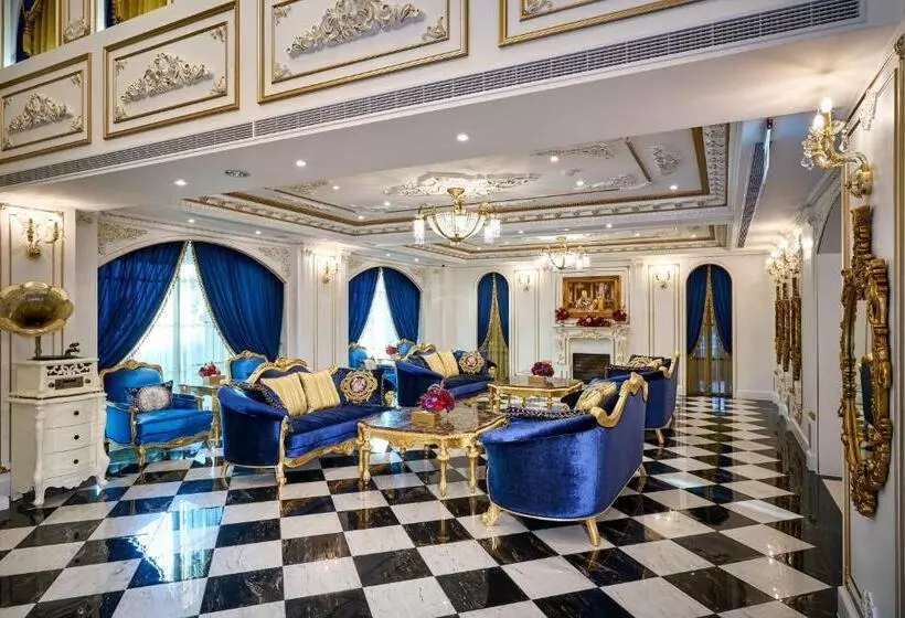 تختخواب و صبحانه Sun Moon Lake Queen Castle Hotel 日月潭皇后古堡飯店