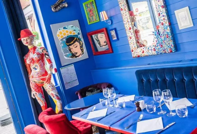 Brit Hotel Privilege Lisieux   La Villa Des Arts