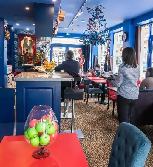 Brit Hotel Privilege Lisieux   La Villa Des Arts