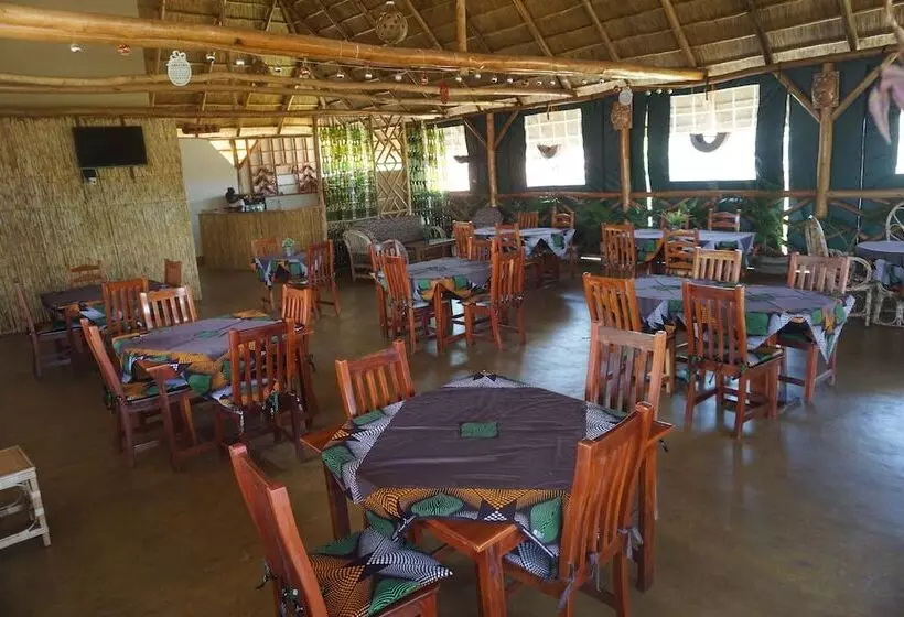 هتل African Roots Gulu