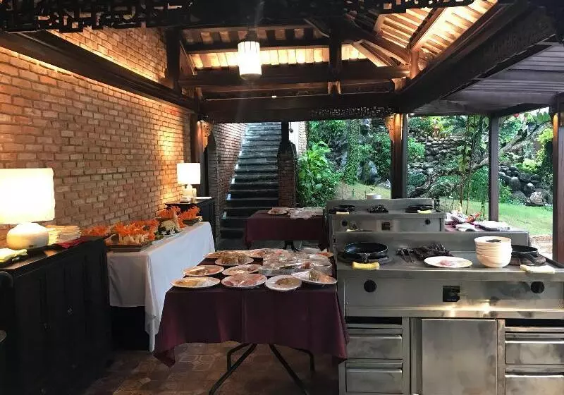 هتل Ancient Huế Garden Houses