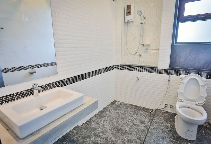 בית מלון כפרי Bjk Hostel