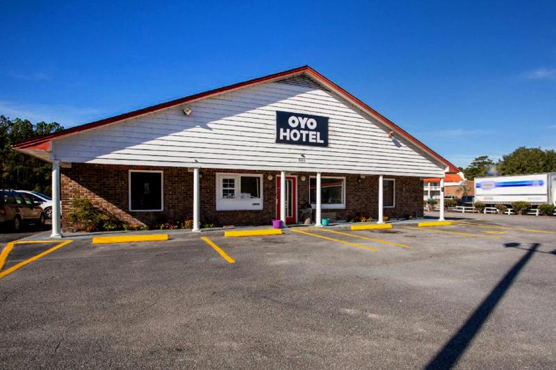 Отель Carolina Lodge By Oyo Rooms