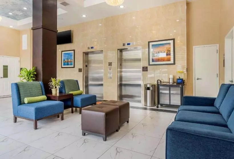 Hotelli Comfort Inn