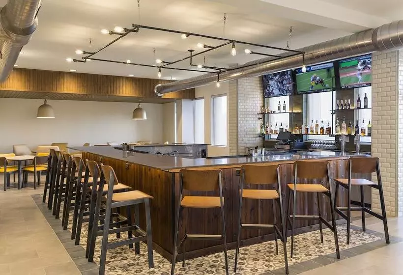 Hotelli Fairfield Inn & Suites By Marriott Des Moines Downtown