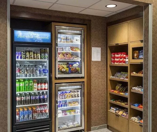 Hotelli Fairfield Inn & Suites By Marriott Des Moines Downtown