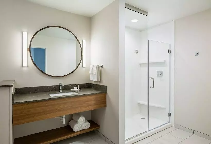 Hotelli Fairfield Inn & Suites By Marriott Des Moines Downtown