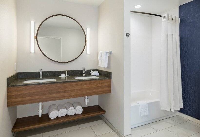 호텔 Fairfield Inn & Suites By Marriott Des Moines Downtown