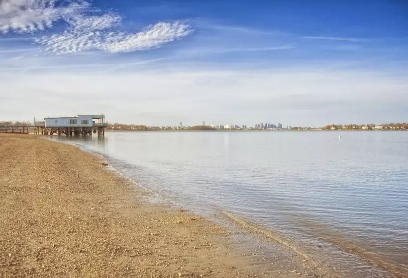 Hotelli Holiday Inn Express   Boston South   Quincy, An Ihg