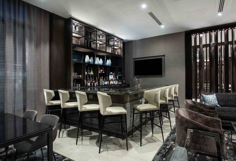 Отель Holiday Inn Express   Boston South   Quincy, An Ihg