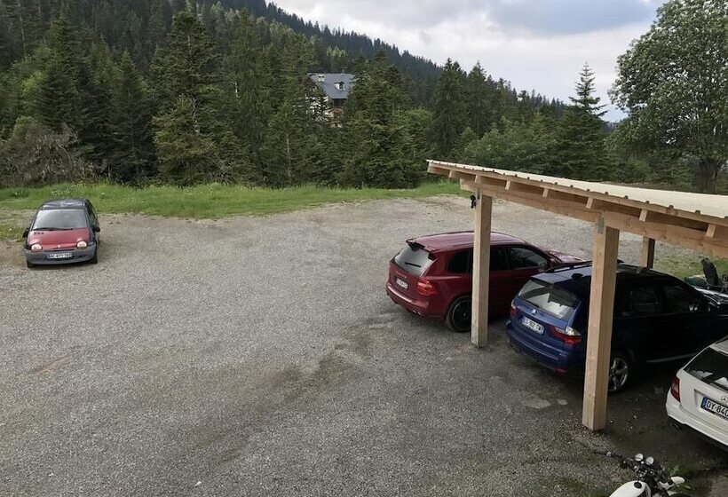 ホテル Restaurant Le Ranch De Turini