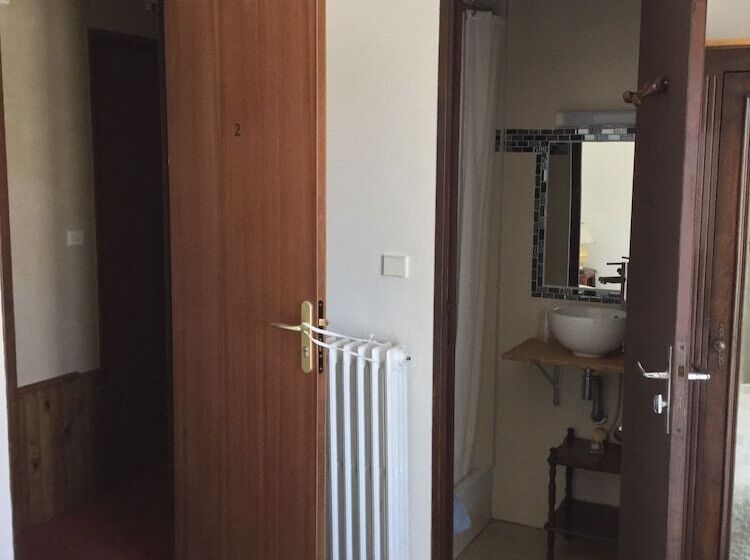 ホテル Restaurant Le Ranch De Turini