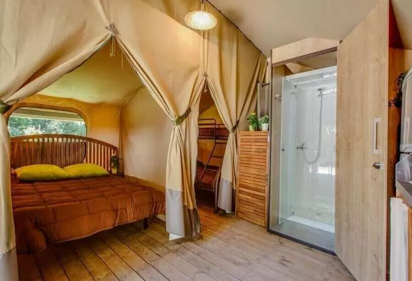 ホテル Le Val De La Marquise