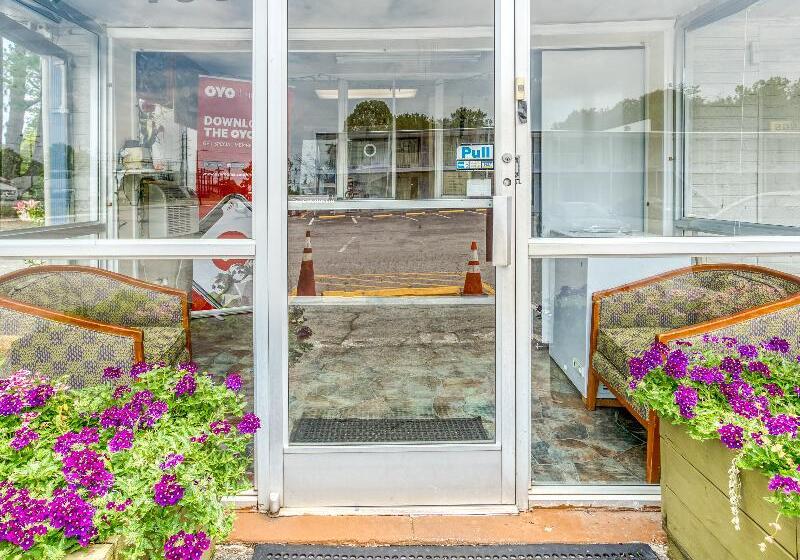 فندق Oyo Inn Kernersville