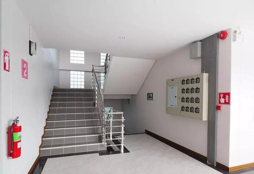 ホテル Waritthon Residence