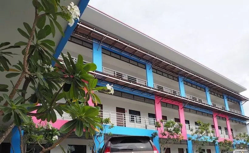 ホテル Waritthon Residence