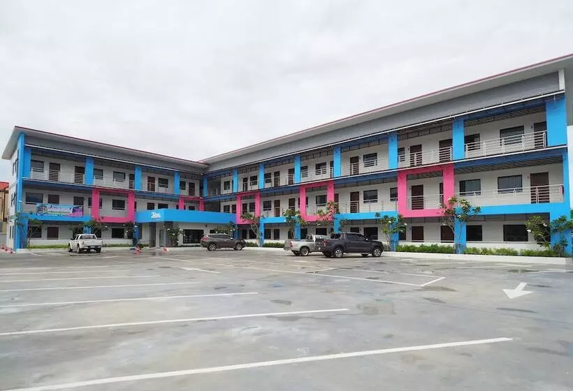 ホテル Waritthon Residence