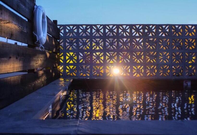 Lokal Hotel Cape May